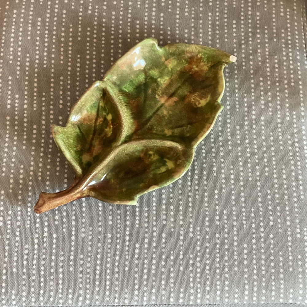 Leaf-Shaped Ceramic Dish